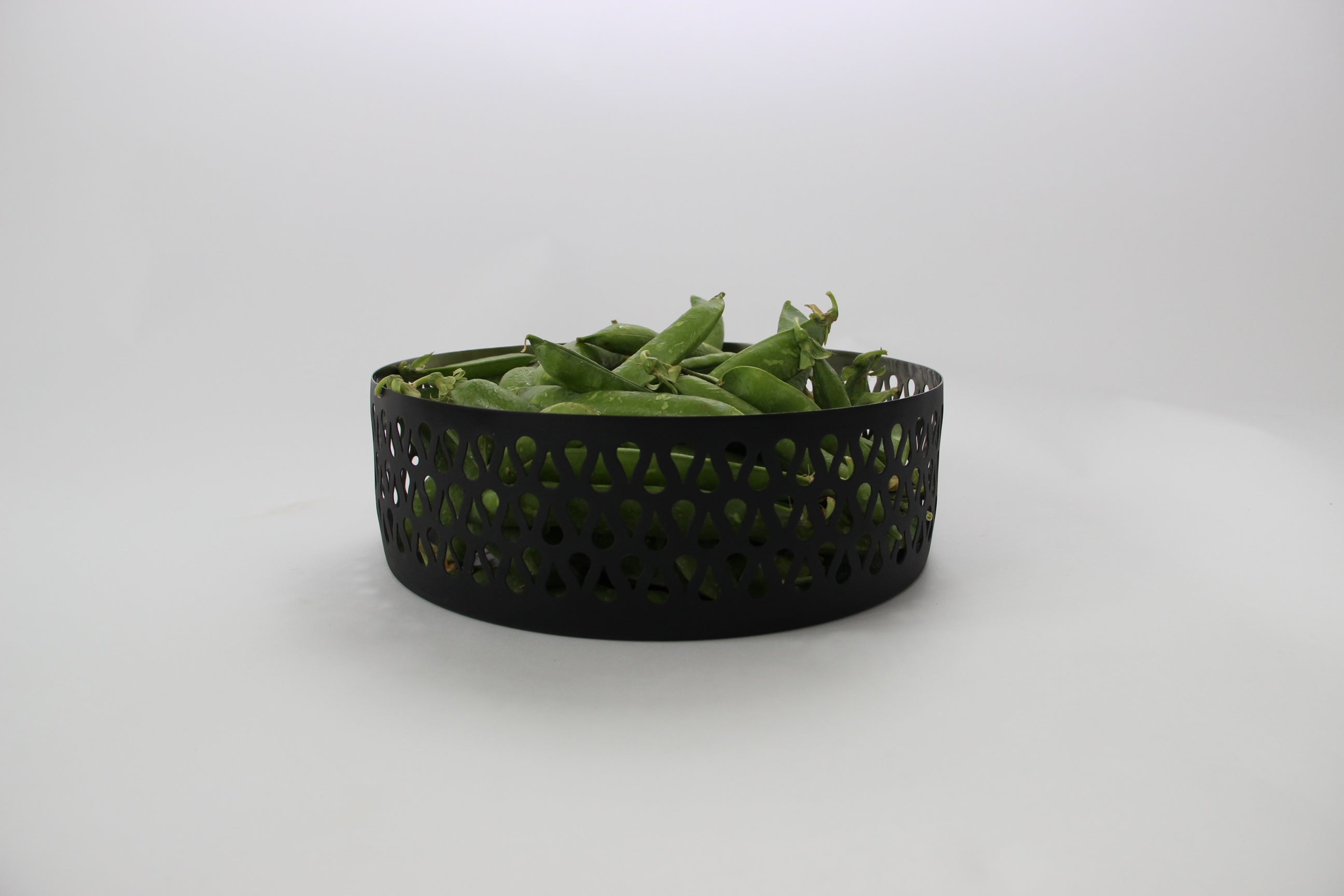 Frugtskål - Mat sort m. seeds - Manostiles Danish Design